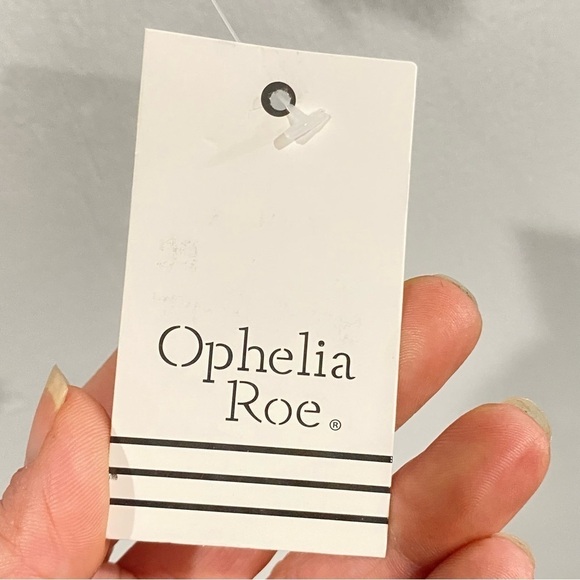 Ophelia Roe Sweater Women's M Beige Turtleneck Cable Knit Cozy Soft Cropped NWT - Picture 7 of 15